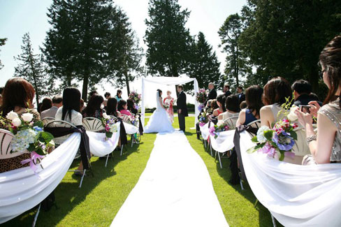  Shaugnessy Golf Country Club Wedding Surrey Wedding Arch Rental 